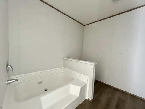 3A1AF5E7-E4C5-43C5-9C04-8786587F8DE5_4_5005_c