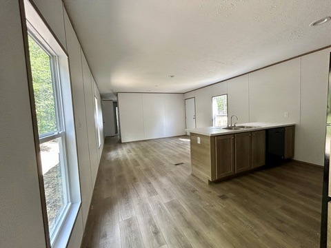 E9E2EBF8-4EA5-4C26-99C5-2EEE1F2DBD70_4_5005_c