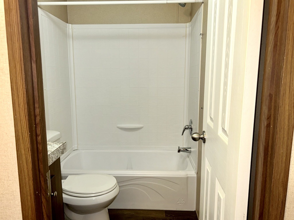 F40AF52B-9EF0-4773-91EB-DC6B7E4B8D4D_1_105_c