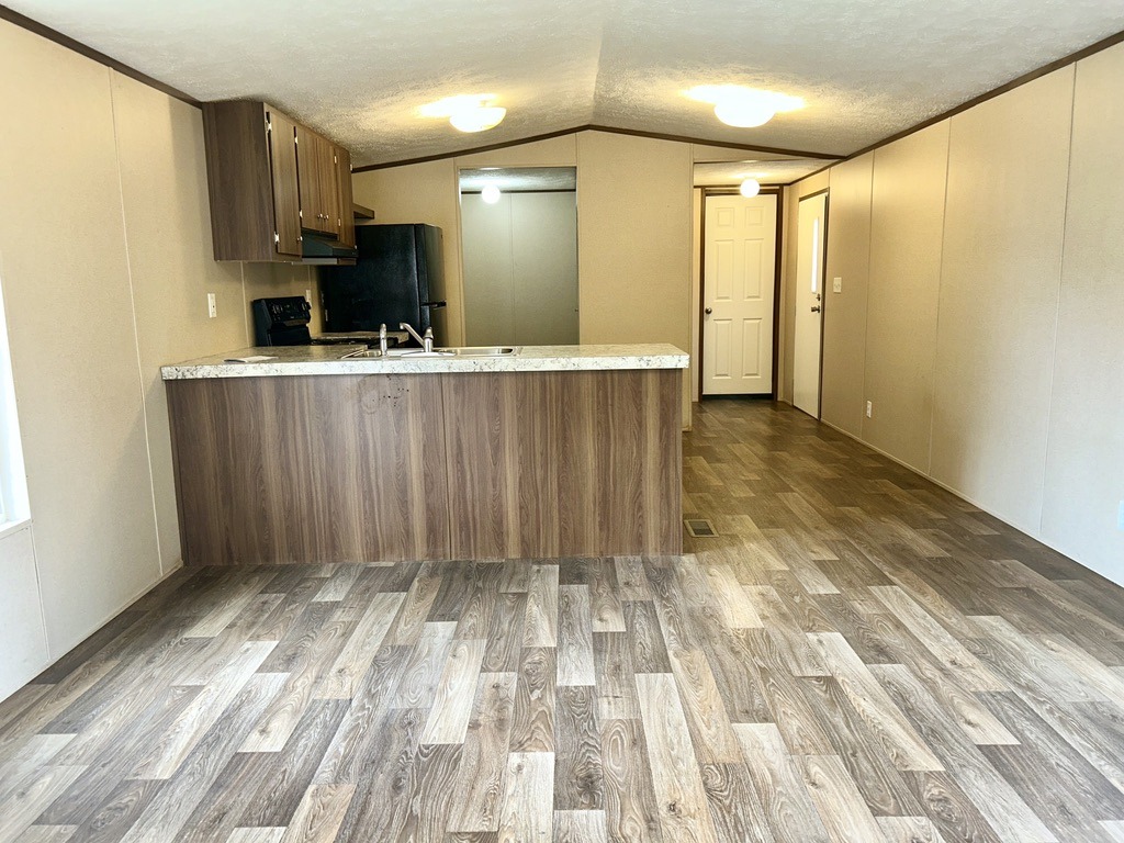 F5AD2C6C-1684-4B3E-AF54-D64D83B035F5_1_105_c